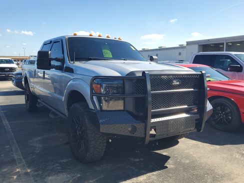 Used 2014 Ford F250 Lariat w/ Lariat Ultimate Package image 6