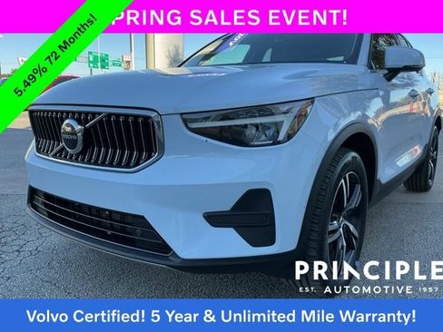 Certified 2025 Volvo XC40 B5 Core image 5