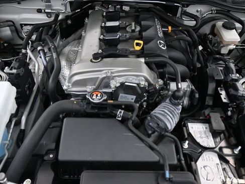 Used 2019 MAZDA MX-5 Miata RF Grand Touring RWD image 22