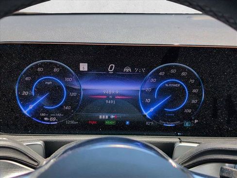 Certified 2025 Mercedes-Benz EQB 300 4MATIC image 11