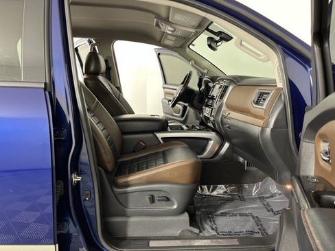 Used 2018 Nissan Titan Platinum Reserve RWD image 35