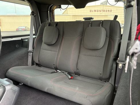 Used 2021 Jeep Wrangler Rubicon AWD/4WD image 22