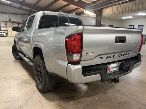 Used 2023 Toyota Tacoma TRD Sport image 8