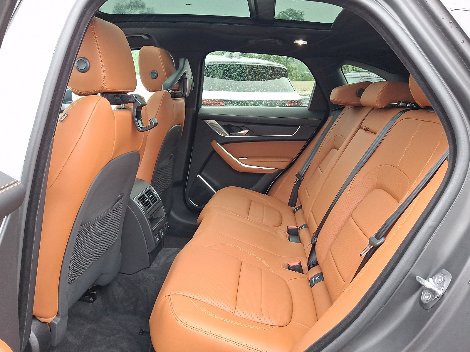 New 2026 Jaguar F-PACE R-Dynamic S AWD/4WD image 5