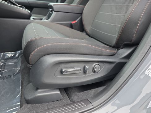 Used 2025 Honda CR-V Sport image 27