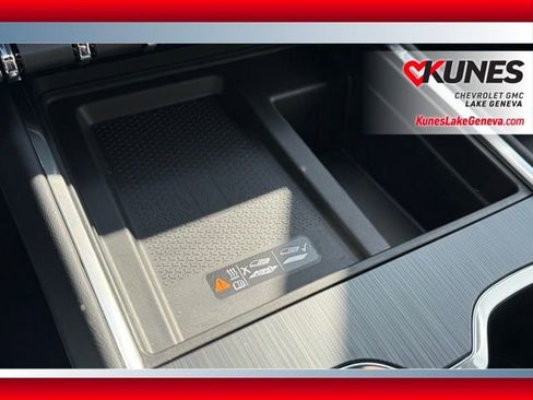 New 2026 GMC Acadia Elevation w/ Black Edition image 31