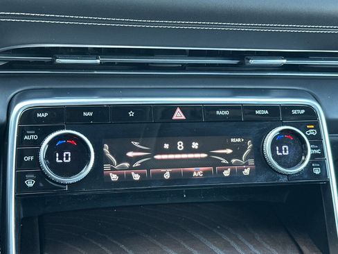 Used 2023 Genesis GV80 2.5T w/ Prestige 20" Package image 22