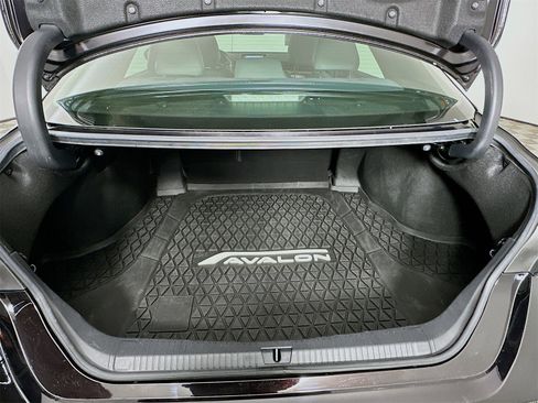 Certified 2020 Toyota Avalon Limited w/ Advanced Safety Package image 28