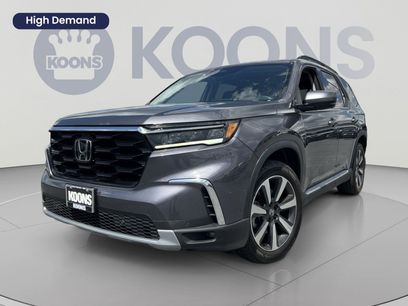Used 2025 Honda Pilot Touring