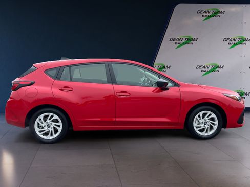 Certified 2025 Subaru Impreza 2.0i image 10