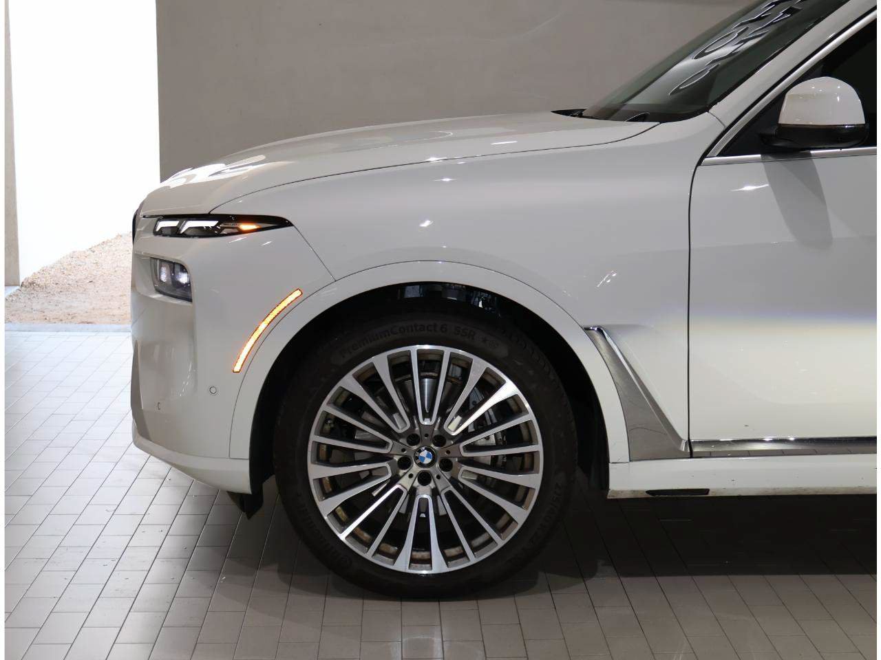 Certified 2023 BMW X7 xDrive40i w/ Premium Package AWD/4WD image 4