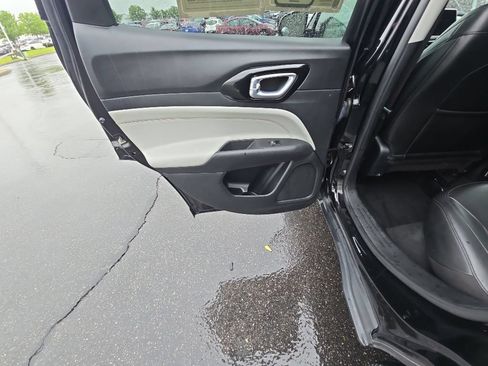 Used 2022 Jeep Compass Limited AWD/4WD image 25