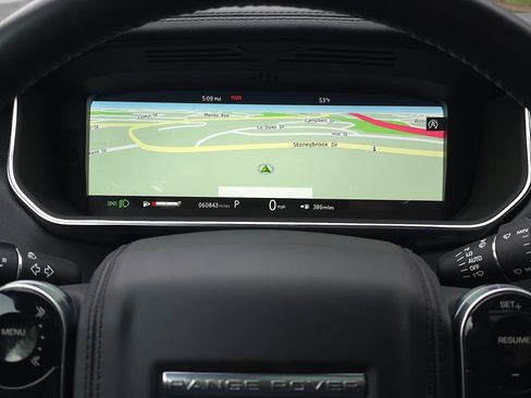 Used 2020 Land Rover Range Rover image 31