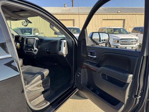 Used 2015 GMC Sierra 1500 SLT w/ SLT Crew Cab Value Package image 17