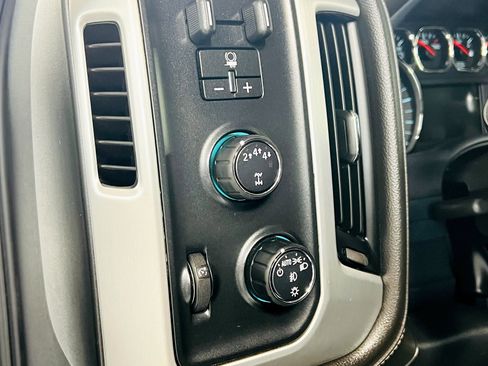Used 2019 GMC Sierra 2500 SLE image 14