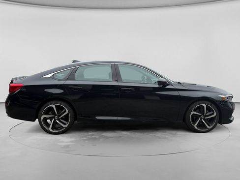 Used 2022 Honda Accord Sport image 11