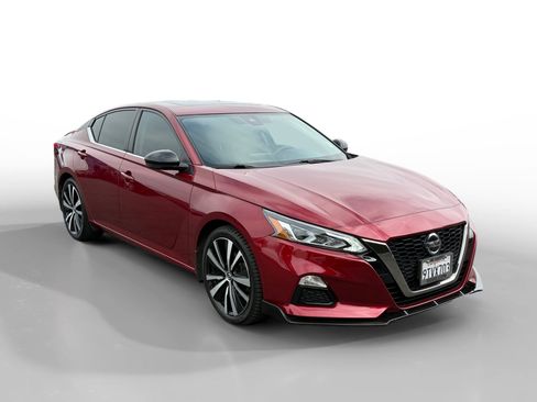 Used 2021 Nissan Altima 2.5 SR w/ SR Premium Package FWD image 7