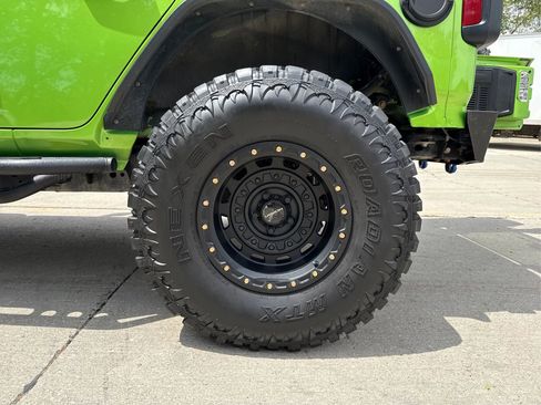 Used 2018 Jeep Wrangler Unlimited Sport S AWD/4WD image 25