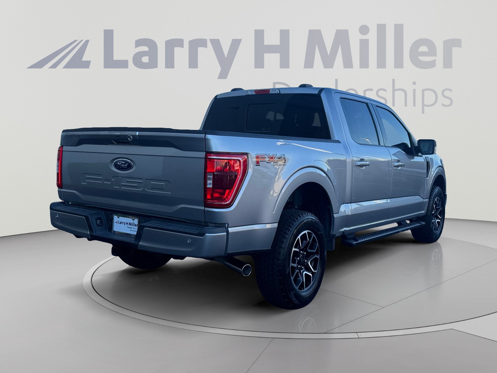 Used 2022 Ford F150 XLT w/ Equipment Group 302A High AWD/4WD image 5