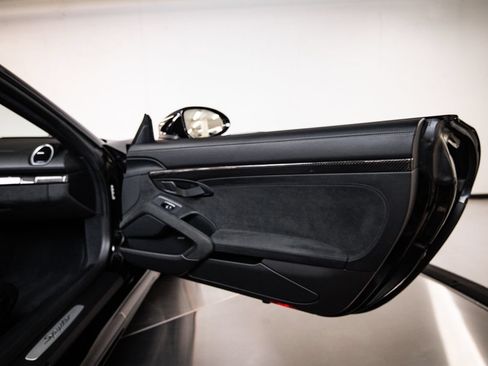 Certified 2022 Porsche 718 Boxster Spyder RWD image 26