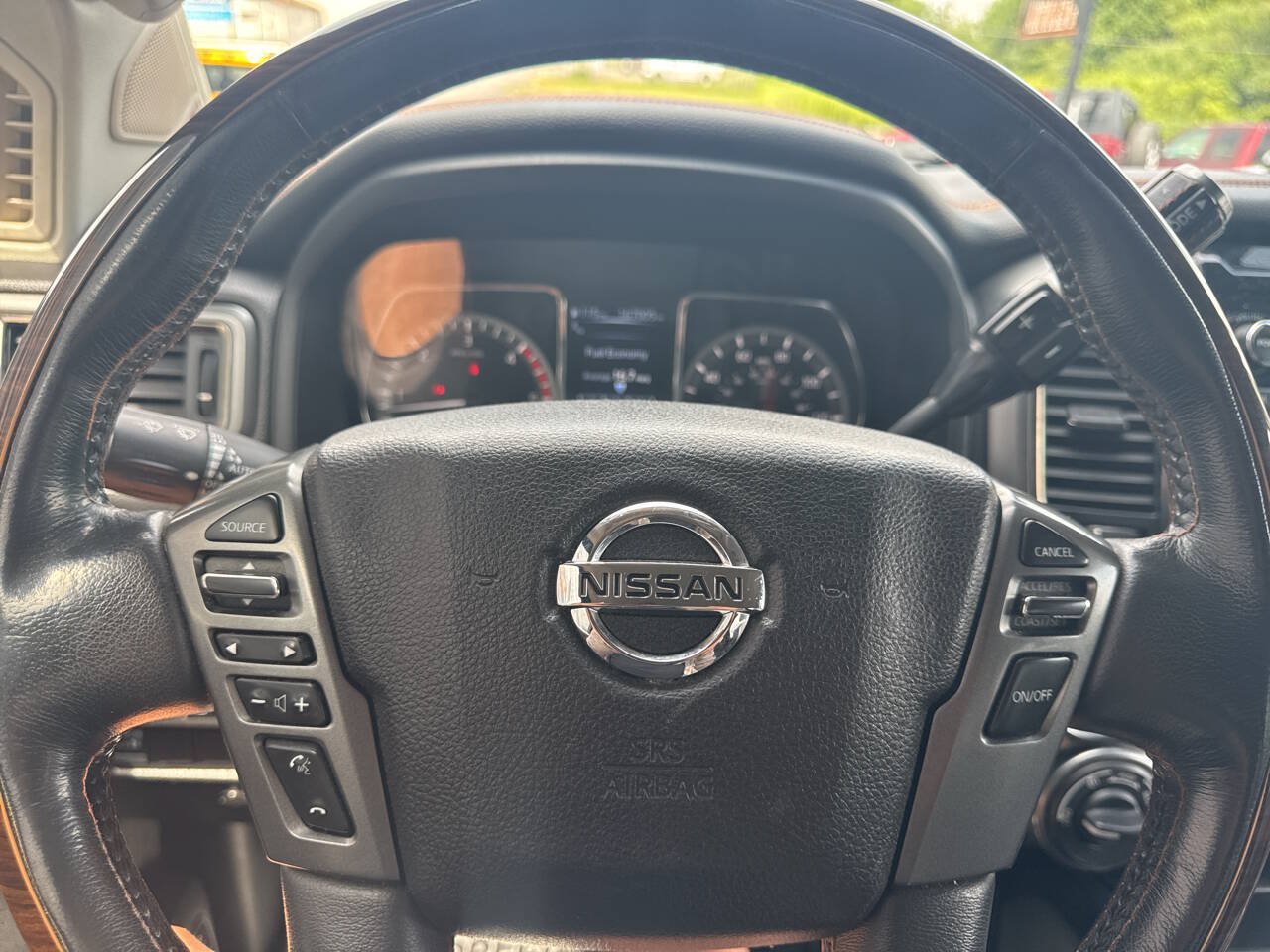 Used 2017 Nissan Titan Platinum Reserve AWD/4WD image 37