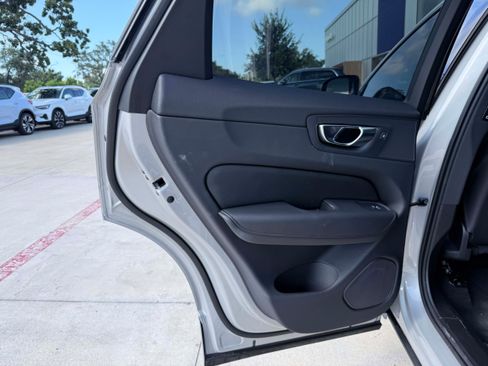 Certified 2025 Volvo XC60 B5 Plus AWD/4WD image 13