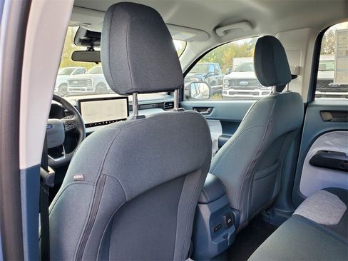 New 2025 Ford Maverick XLT w/ XLT Luxury Package image 24