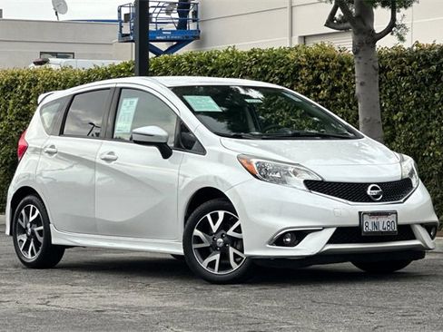 Used 2016 Nissan Versa Note SR image 2