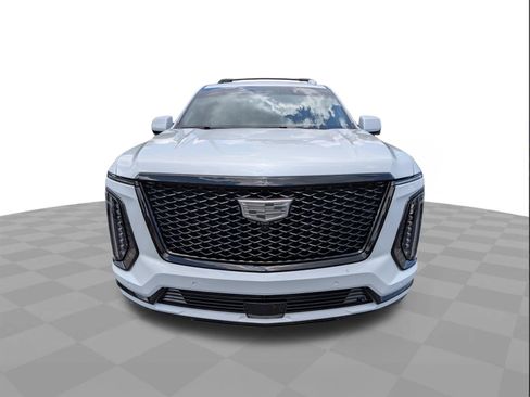 Certified 2026 Cadillac Escalade ESV Platinum Sport AWD/4WD image 9