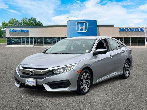 Certified 2018 Honda Civic EX image 2
