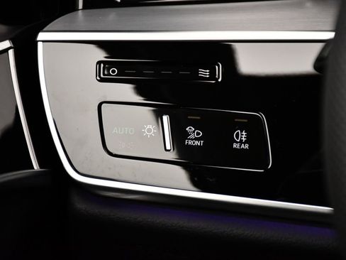 New 2025 Audi S8 image 20