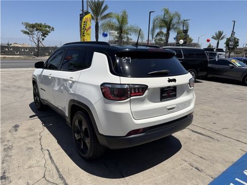 Used 2019 Jeep Compass Latitude FWD image 59