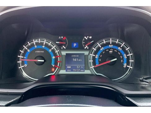 Used 2015 Toyota 4Runner Limited AWD/4WD image 22