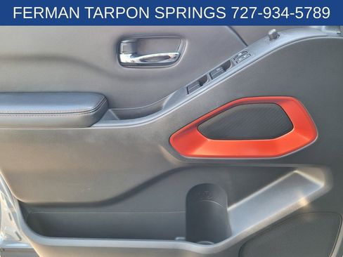 Used 2025 Nissan Frontier PRO-4X w/ Pro Convenience Package image 22