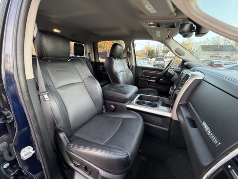 Used 2017 RAM 1500 Laramie w/ Convenience Group AWD/4WD image 24