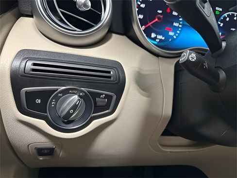 Certified 2022 Mercedes-Benz GLC 300 4MATIC image 12