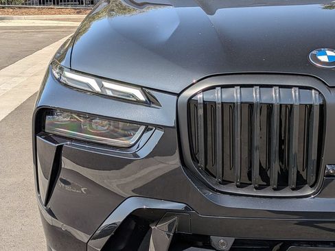 New 2026 BMW X7 xDrive40i w/ M Sport Package AWD/4WD image 21