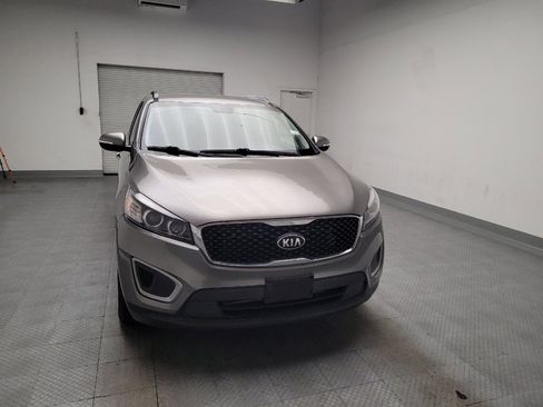 Used 2017 Kia Sorento LX w/ LX V6 Convenience Package FWD image 14