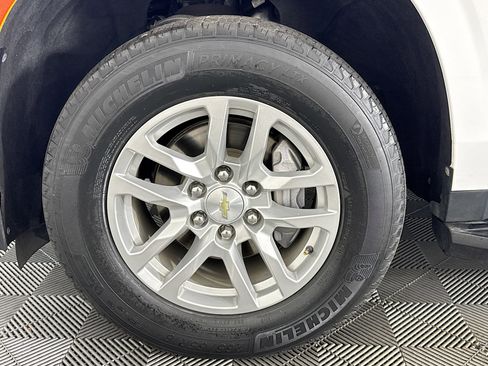 Used 2021 Chevrolet Suburban 2WD image 37