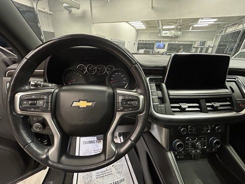 Used 2021 Chevrolet Suburban LT w/ Rear Media and Nav Package image 11
