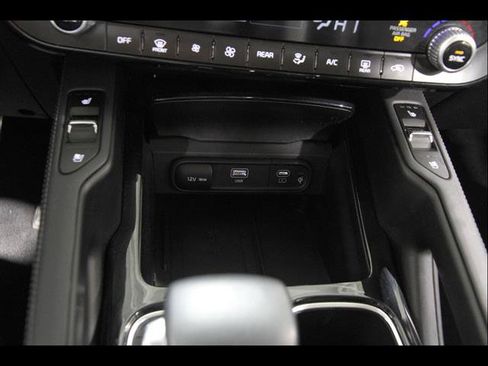Used 2023 Kia Telluride SX AWD/4WD image 17