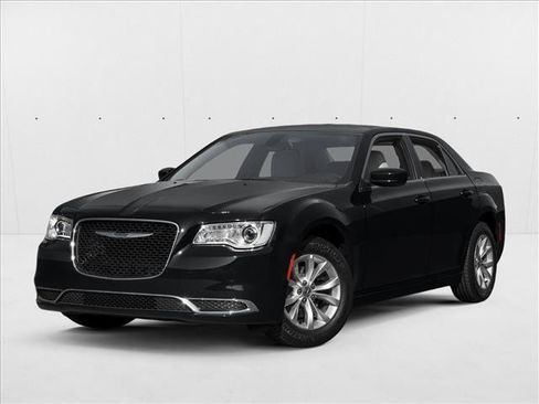 Used 2015 Chrysler 300 Limited w/ Driver Convenience Group RWD image 1