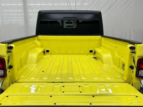 Certified 2023 Jeep Gladiator Sport image 9