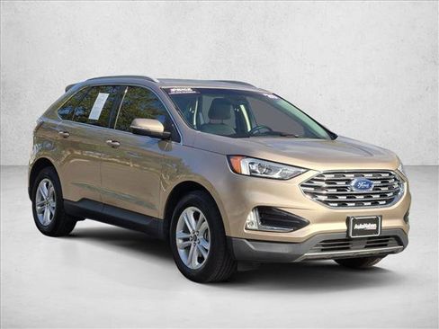 Used 2020 Ford Edge SEL w/ Convenience Package image 3