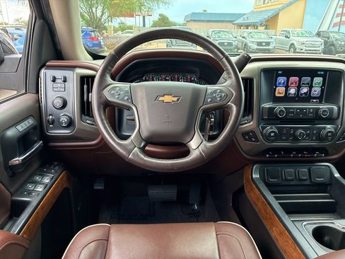 Used 2018 Chevrolet Silverado 1500 High Country image 14