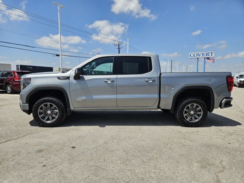 Used 2025 GMC Sierra 1500 AT4 AWD/4WD image 4