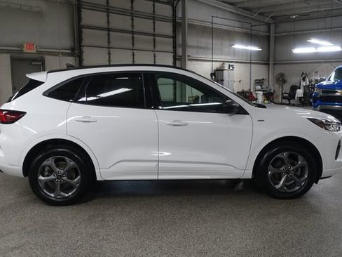 Used 2023 Ford Escape ST-Line w/ Tech Pack #1 AWD/4WD image 8