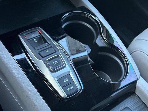 Used 2016 Honda Pilot Touring image 23