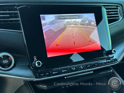 Used 2023 Jeep Wagoneer L Series II image 24