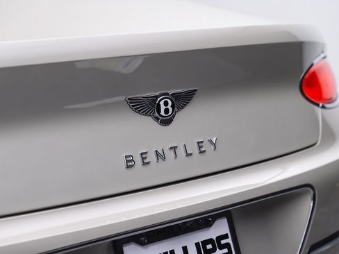 Used 2022 Bentley Continental GT AWD/4WD image 24